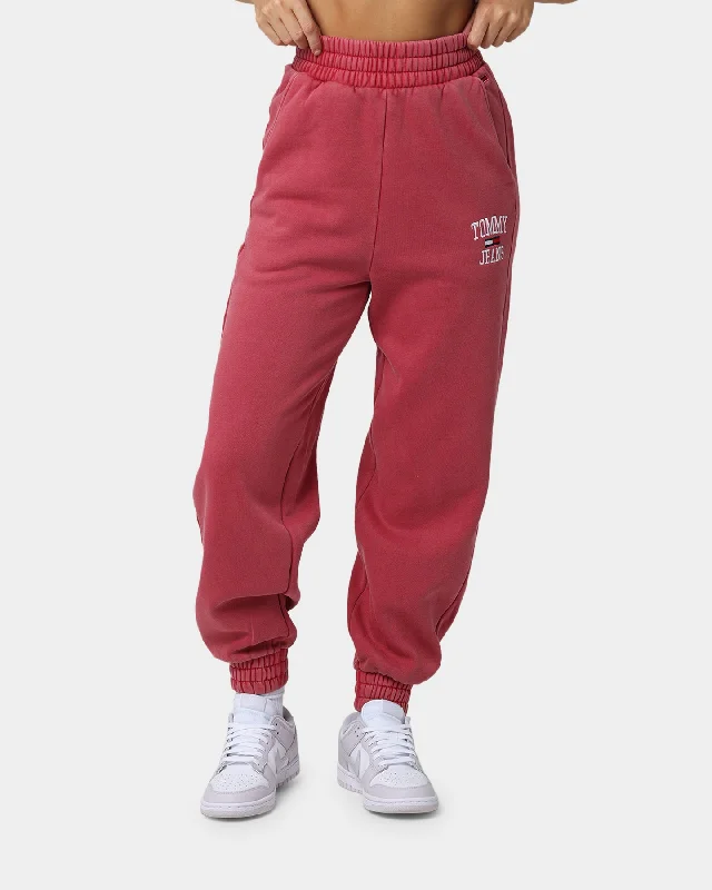 Tommy Jeans Women's College Logo Sweat Pants Cranberry Trendy Wide-Legged High-Waist Jeans