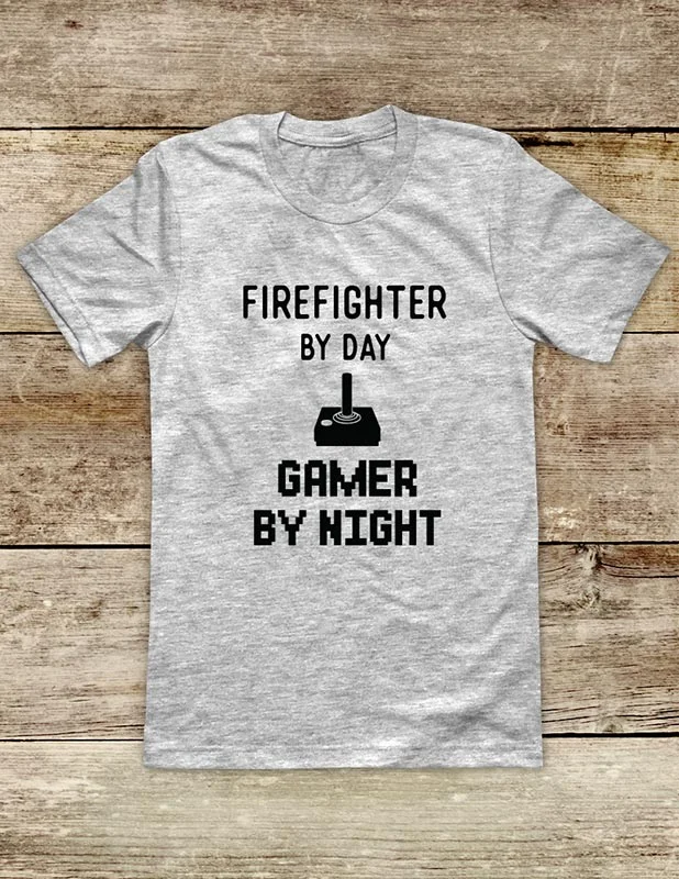 Firefighter By Day GAMER BY NIGHT - Video Game shirt Soft Unisex Men or Women Short Sleeve Jersey Tee Shirt Fitted T-Shirt Seamless Stretchy