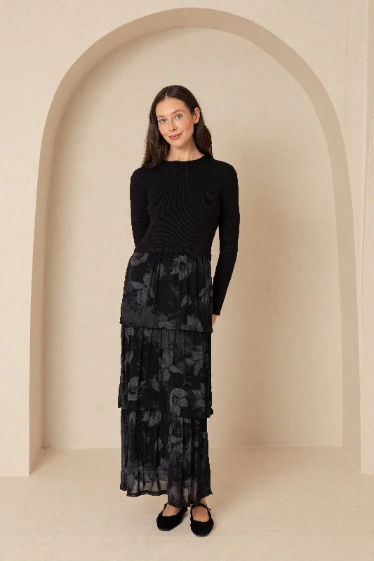 Black Knit Floral Layered Maxi Dress Casual Maxi Dress with Pockets