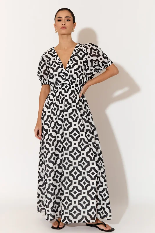 CARLA GEOMETRIC MAXI DRESS Classic Solid Maxi Dress