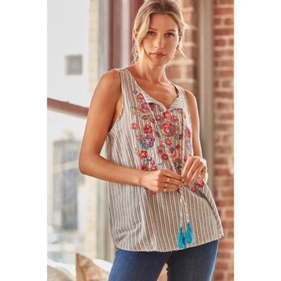 Denim Striped Embroidered Floral Sleeveless Tassel Tie Relaxed Boho Blouse Floral Chiffon Blouse Denim Striped Embroidered Floral Sleeveless Tassel Tie Relaxed Boho Blouse Floral Chiffon Blouse