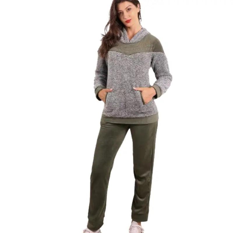 Ladies Winter warm Super Soft Track Suit with Hoodie Hoodie with Elastic Cuffs Stretchable Comfortable Ladies Winter warm Super Soft Track Suit with Hoodie Hoodie with Elastic Cuffs Stretchable Comfortable